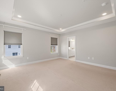 1523 Burnell Drive - Photo Thumbnail 33