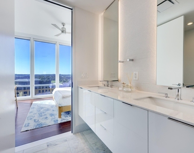 301 West Ave - Photo Thumbnail 18