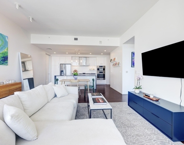 301 West Ave - Photo Thumbnail 14