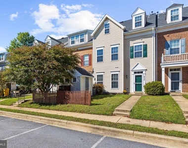8738 Bright Meadow Court - Photo Thumbnail 1