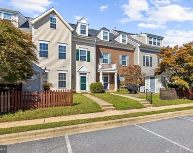 8738 Bright Meadow Court - Photo Thumbnail 30