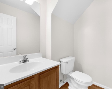 8738 Bright Meadow Court - Photo Thumbnail 9