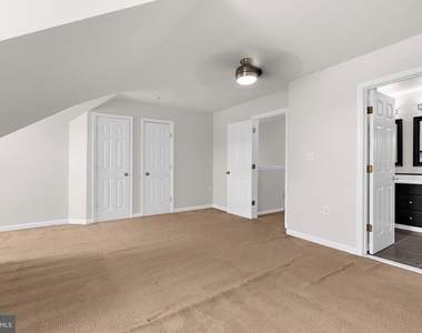 8738 Bright Meadow Court - Photo Thumbnail 23