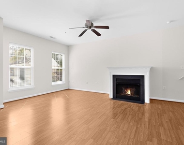 8738 Bright Meadow Court - Photo Thumbnail 7