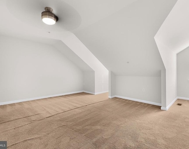 8738 Bright Meadow Court - Photo Thumbnail 22