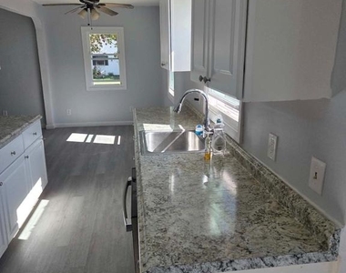 49 Lea Road - Photo Thumbnail 12