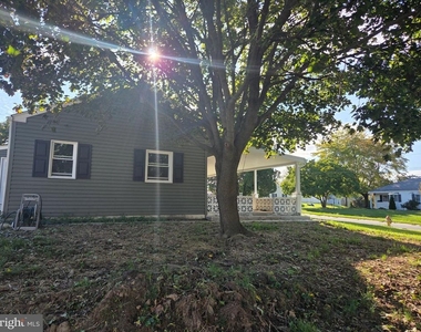 49 Lea Road - Photo Thumbnail 2