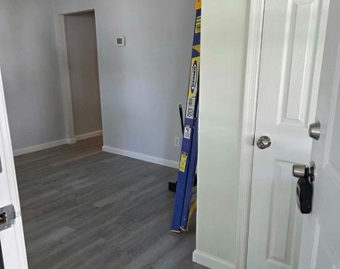 49 Lea Road - Photo Thumbnail 8