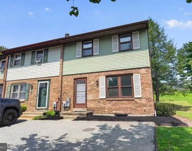 4800 Plum Run Court - Photo Thumbnail 1
