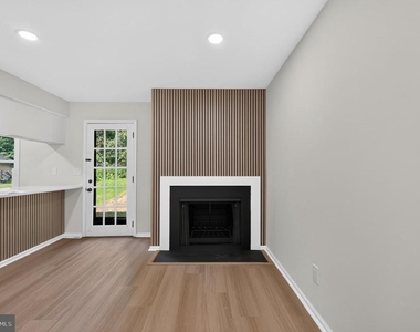 4800 Plum Run Court - Photo Thumbnail 15