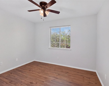 720 Settlement St - Photo Thumbnail 20