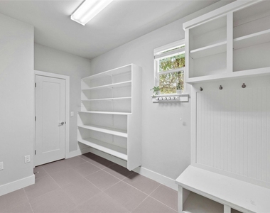 15500 Enid Dr - Photo Thumbnail 10