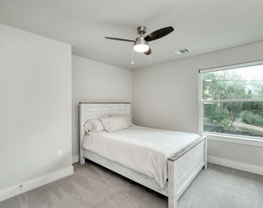 15500 Enid Dr - Photo Thumbnail 20