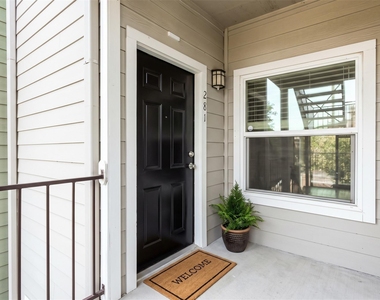 12166 Metric Blvd - Photo Thumbnail 1