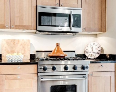 2425 L Street Nw - Photo Thumbnail 16
