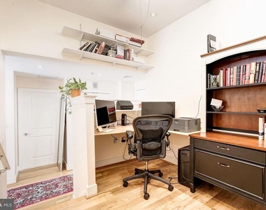 2425 L Street Nw - Photo Thumbnail 4