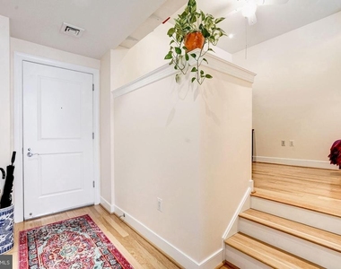 2425 L Street Nw - Photo Thumbnail 3