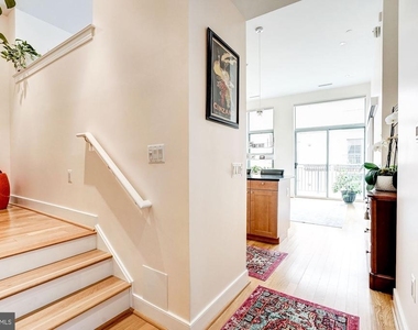 2425 L Street Nw - Photo Thumbnail 5