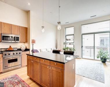 2425 L Street Nw - Photo Thumbnail 6