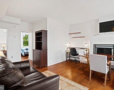 409 Constitution Avenue Ne - Photo Thumbnail 6