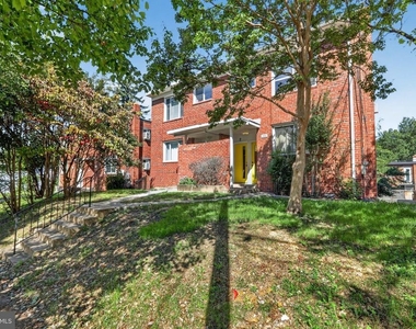 206 Webster Street Ne - Photo Thumbnail 2