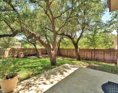 1201 Heritage Hill Cv - Photo Thumbnail 18