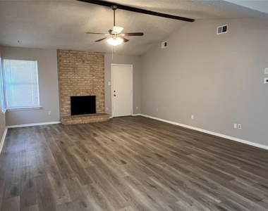 13187 Mill Stone Dr - Photo Thumbnail 11