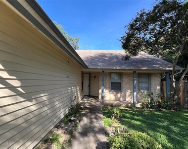 13187 Mill Stone Dr - Photo Thumbnail 1