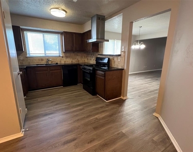 13187 Mill Stone Dr - Photo Thumbnail 13