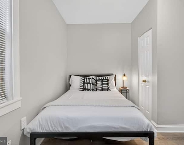 1119 Montello Avenue Ne - Photo Thumbnail 49