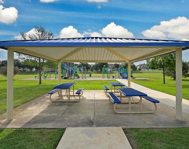 2215 Mccombs St - Photo Thumbnail 35