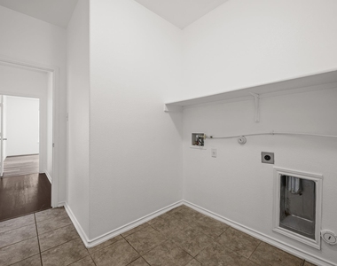 2215 Mccombs St - Photo Thumbnail 25