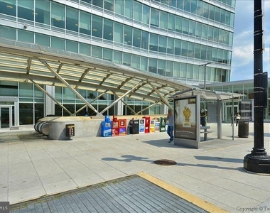 415 Q Street Nw - Photo Thumbnail 4