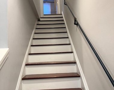 757 Girard Street Nw - Photo Thumbnail 10