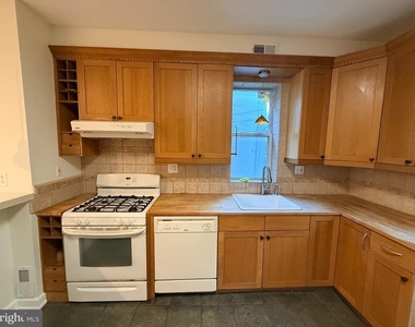 757 Girard Street Nw - Photo Thumbnail 5