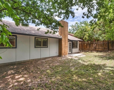 2416 Village Walk - Photo Thumbnail 11