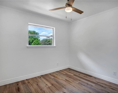 2416 Village Walk - Photo Thumbnail 13