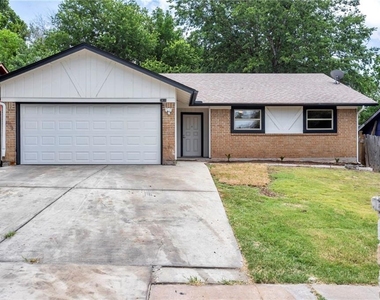 2416 Village Walk - Photo Thumbnail 5