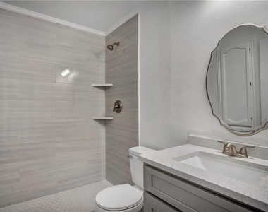 2416 Village Walk - Photo Thumbnail 15