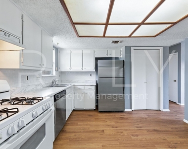 409 E Janis Dr - Photo Thumbnail 10