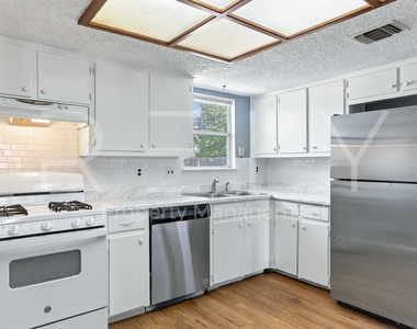 409 E Janis Dr - Photo Thumbnail 9