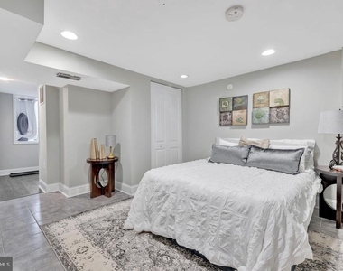 212 54th Street Se - Photo Thumbnail 8