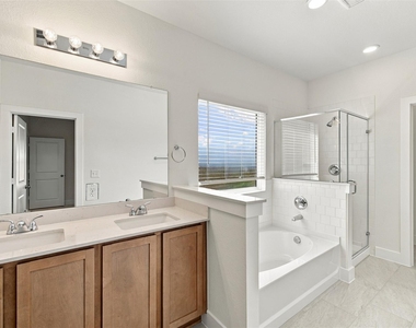 204 Ashby Dr - Photo Thumbnail 19