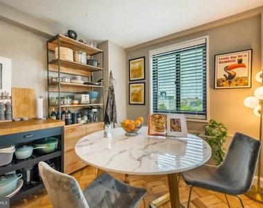 1601 18th Street Nw - Photo Thumbnail 4