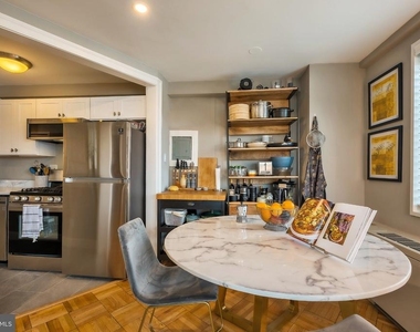 1601 18th Street Nw - Photo Thumbnail 7