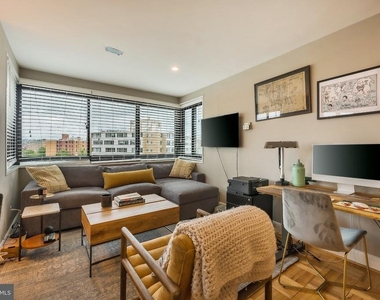 1601 18th Street Nw - Photo Thumbnail 5