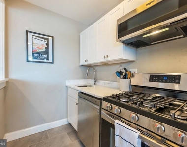 1601 18th Street Nw - Photo Thumbnail 10