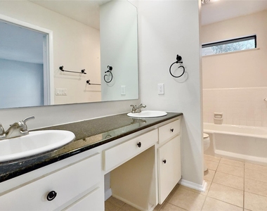 843 Sunfish St - Photo Thumbnail 18