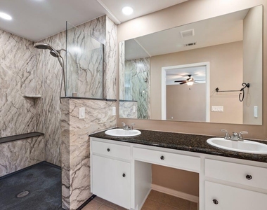843 Sunfish St - Photo Thumbnail 17