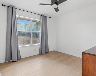18302 W Rim Dr - Photo Thumbnail 19